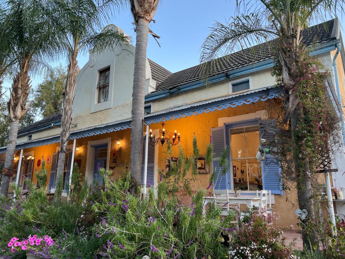 Yellow Aloe Clanwilliam Exterior photo