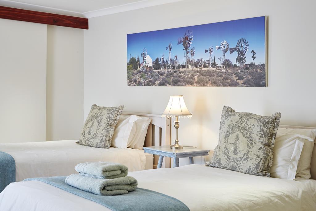 Yellow Aloe Clanwilliam Exterior photo